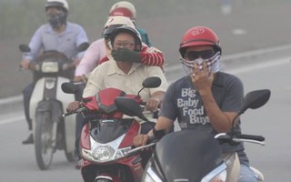 "Bão" bụi mịt mù ám ảnh người dân trên con đường huyết mạch vào TP.HCM